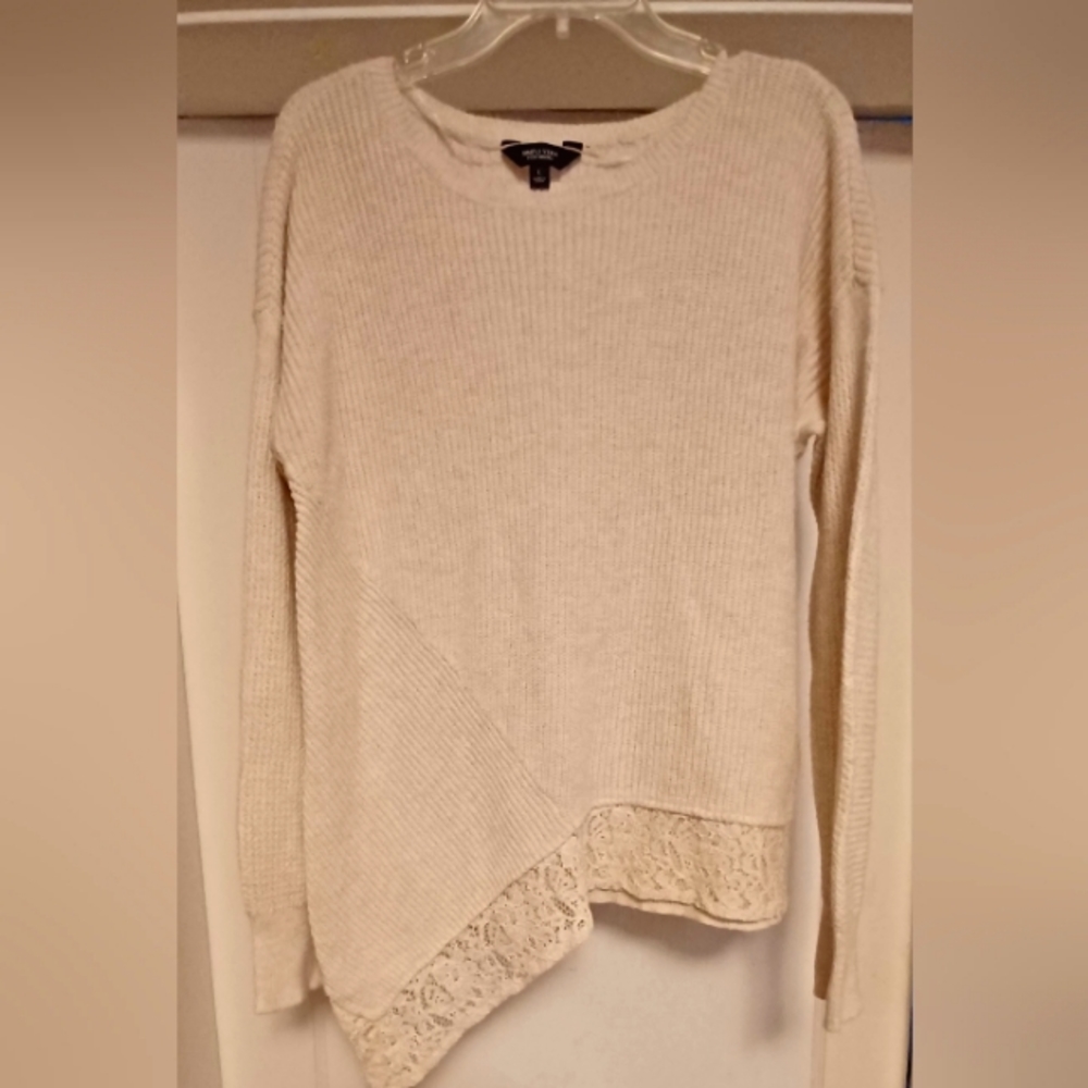 Simply Vera Wang Sweater